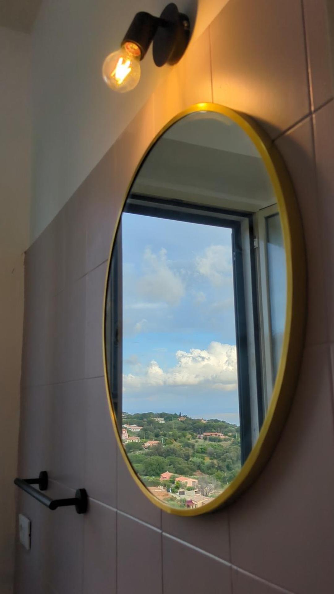 Casa Maddi Casa Vacanze Con Vista Mare Vicinissima Al Centro Каполивери Екстериор снимка